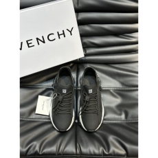 Givenchy Sneakers